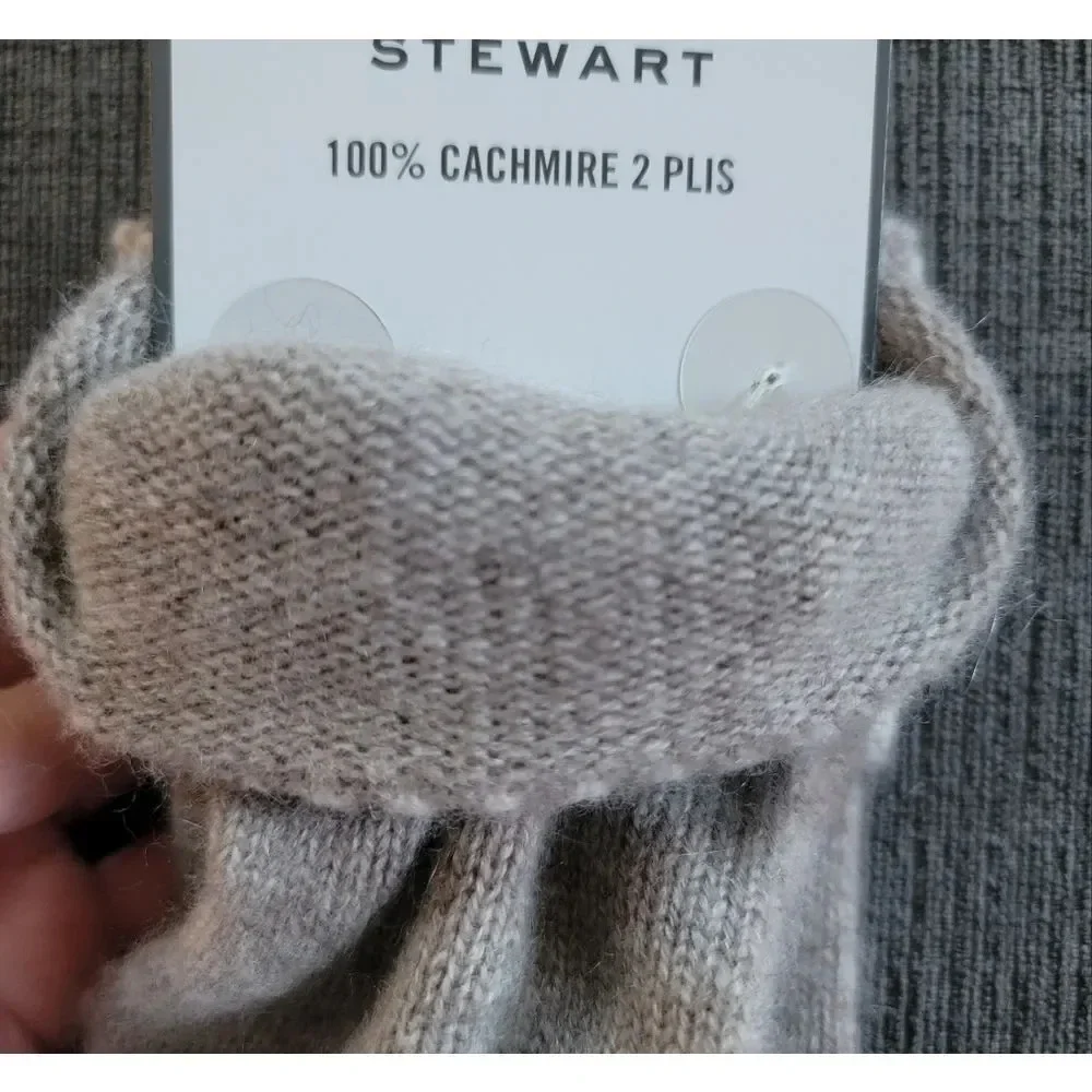 NWT Martha STEWART 100% 2 -PLY CASHMERE WOMEN'S  Grey & Tan WINTER Gloves 2 pack